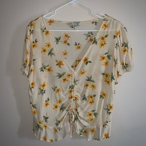 American Eagle front tie shirt